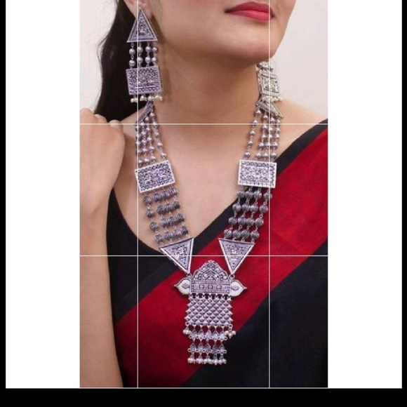 Necklace with earrings - Picture 2 of 4